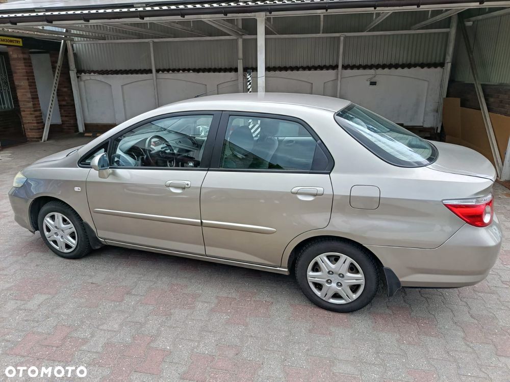 Honda City 1.4 Comfort - 4