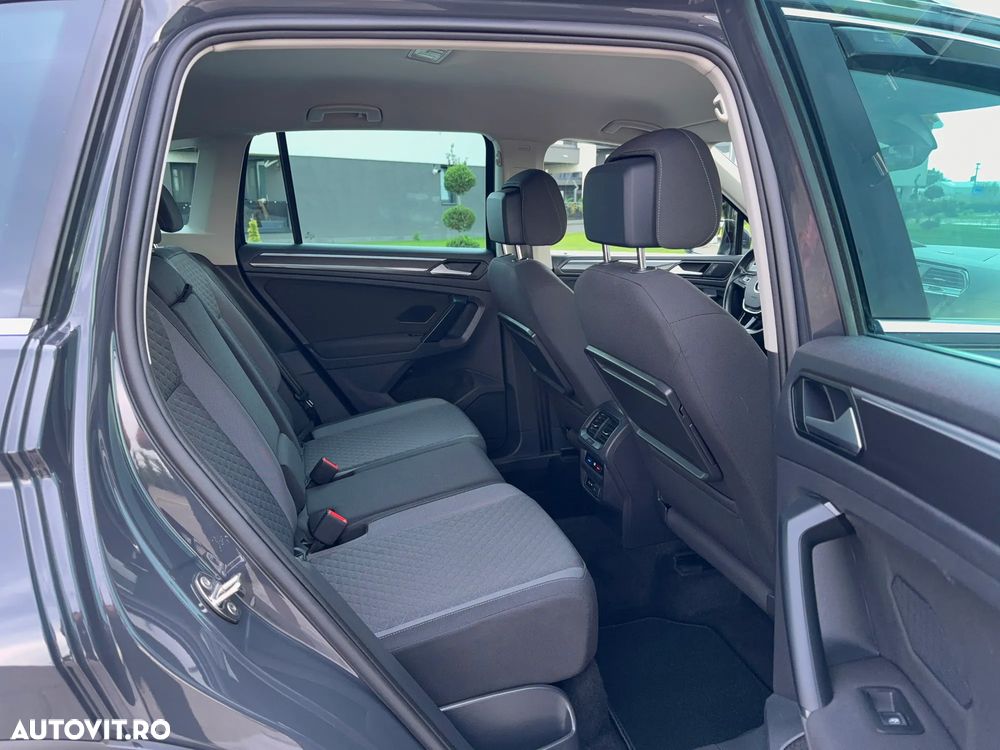 Volkswagen Tiguan - 13