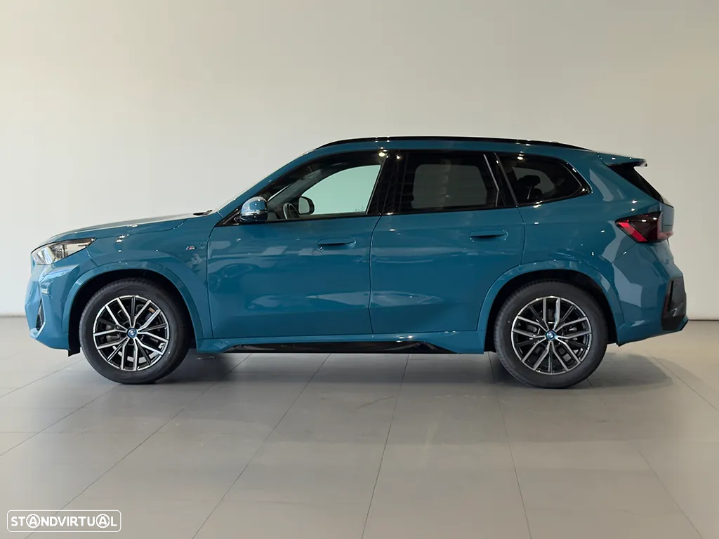 BMW iX1 xDrive30 Pack Desportivo M - 3