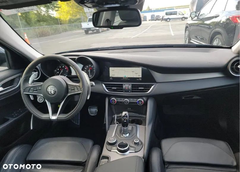 Alfa Romeo Giulia 2.0 Turbo TI Q4 - 8