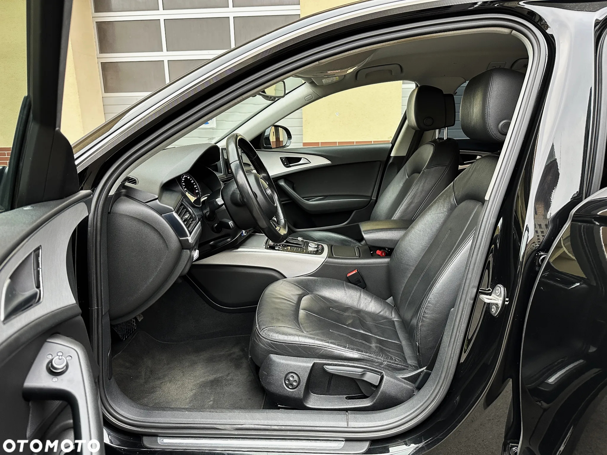 Audi A6 Avant 2.0 TDI Ultra S tronic - 28
