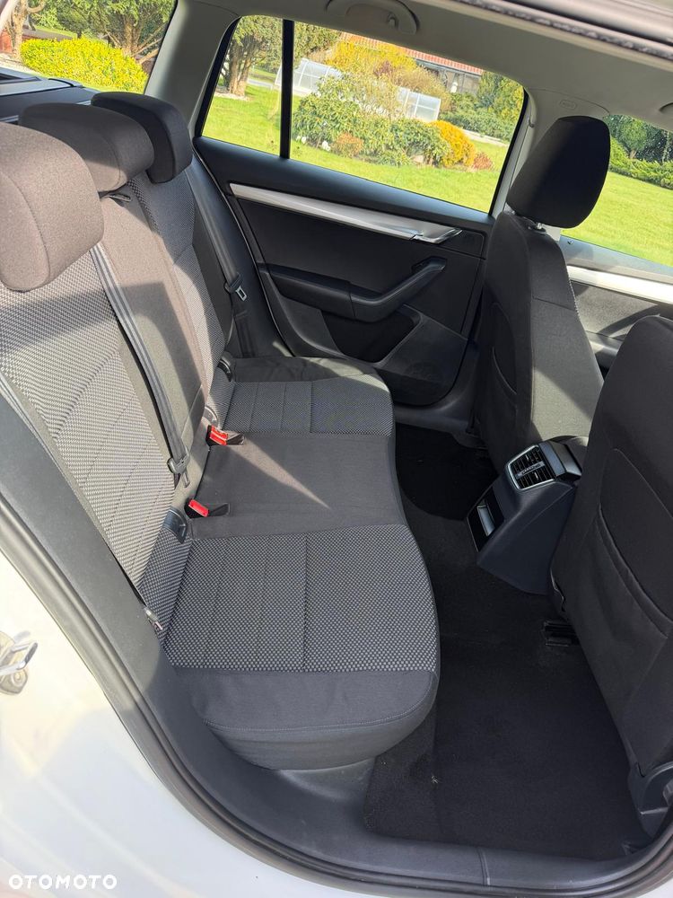 Skoda Octavia 1.6 TDI Ambition - 12