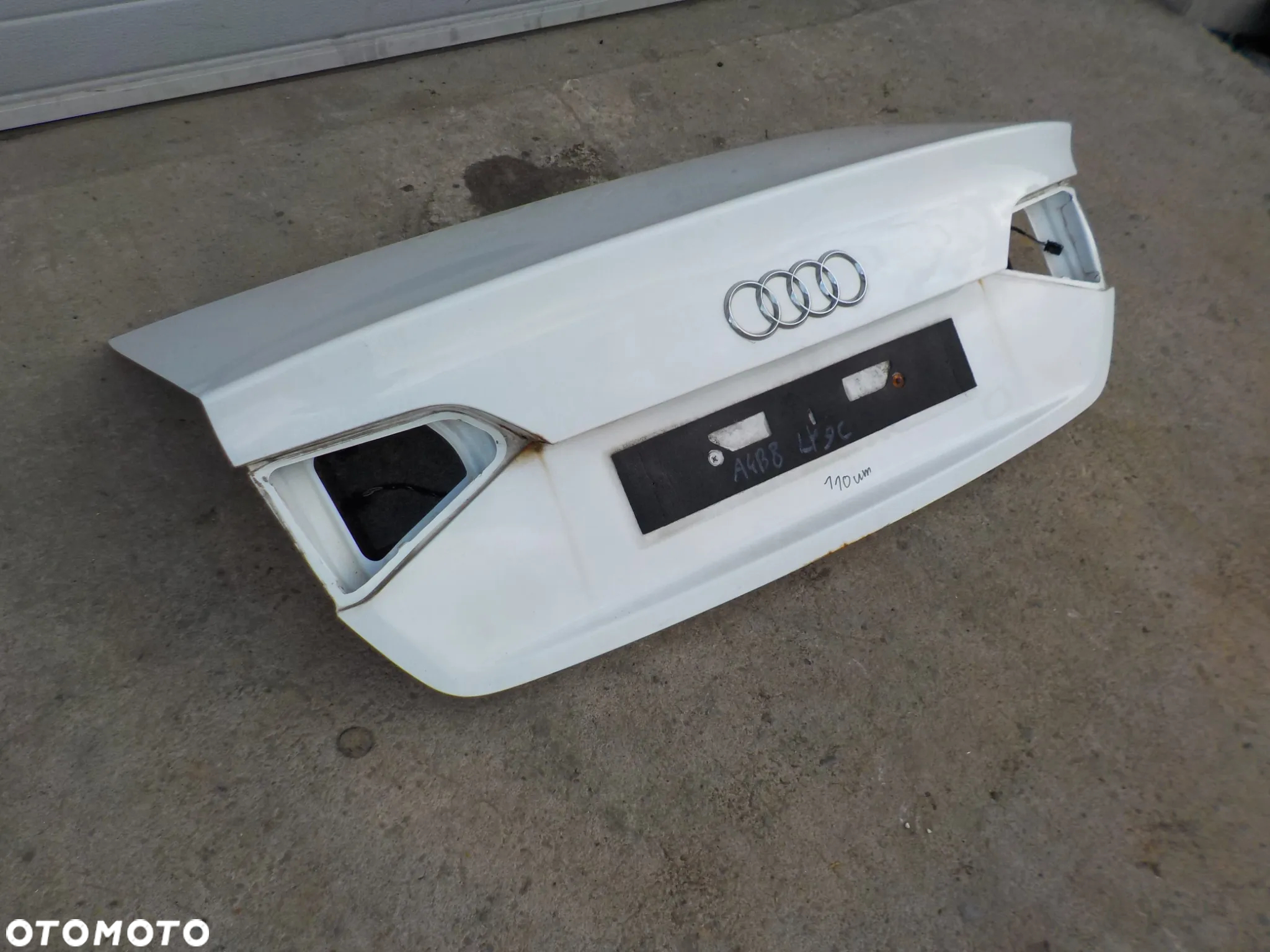 AUDI A4 B8 SEDAN KLAPA BAGAŻNIKA LY9C - 2