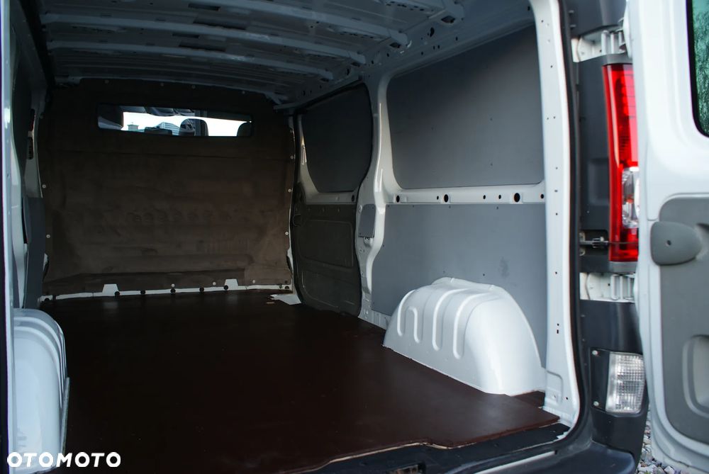 Opel Vivaro - 19