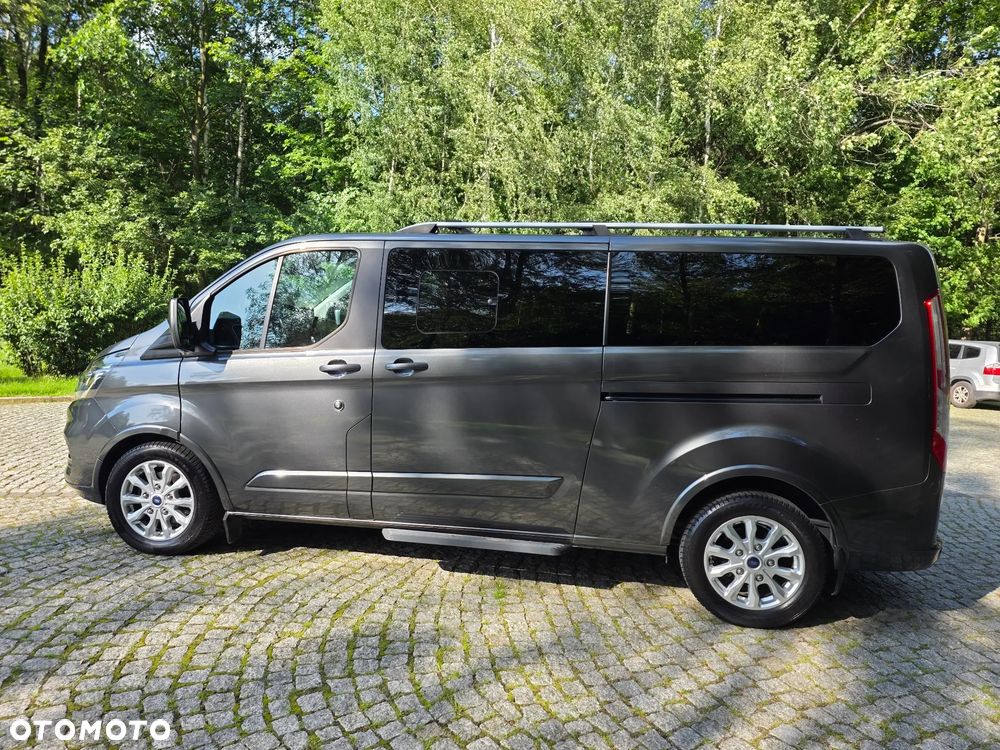 Ford Tourneo Custom - 8