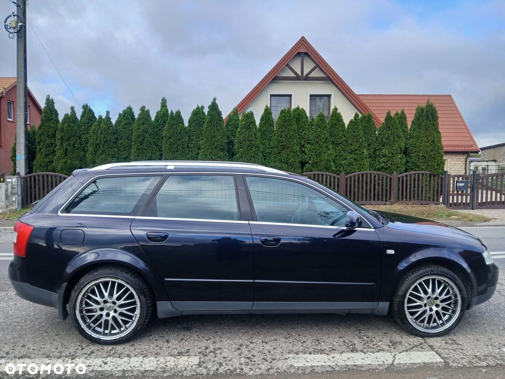 Audi A4 Avant 2003 photo 2