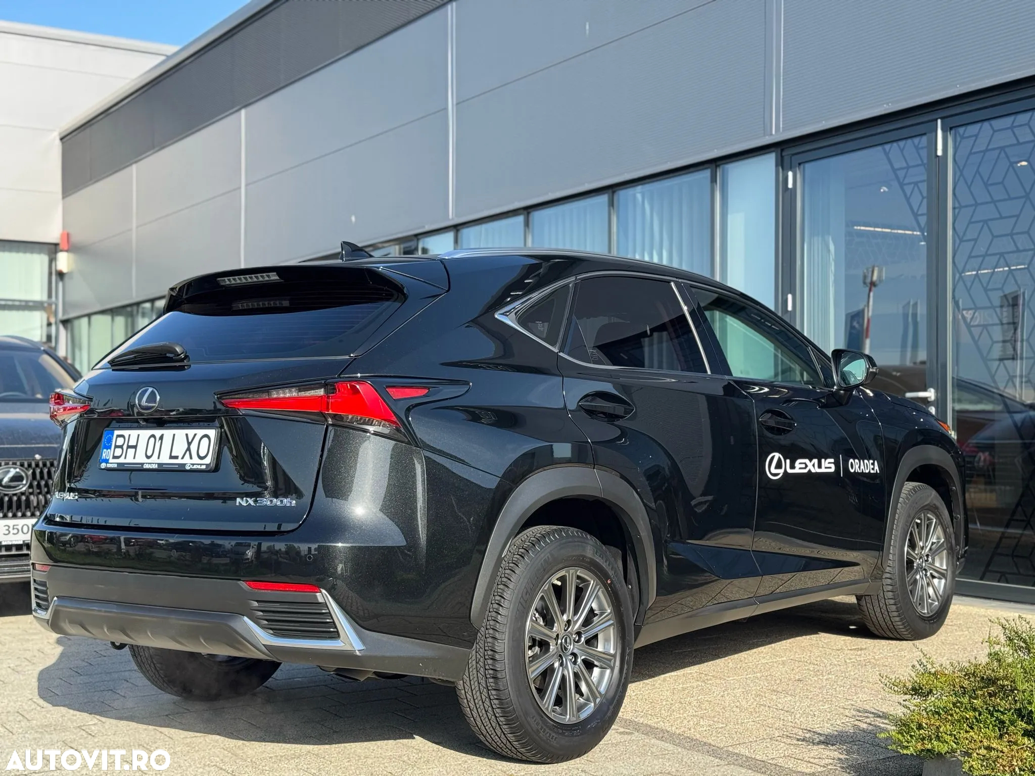Lexus Seria NX 300h FWD Executive Plus - 5