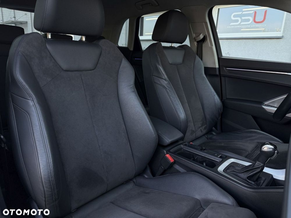 Audi Q3 35 TFSI Advanced S tronic - 32