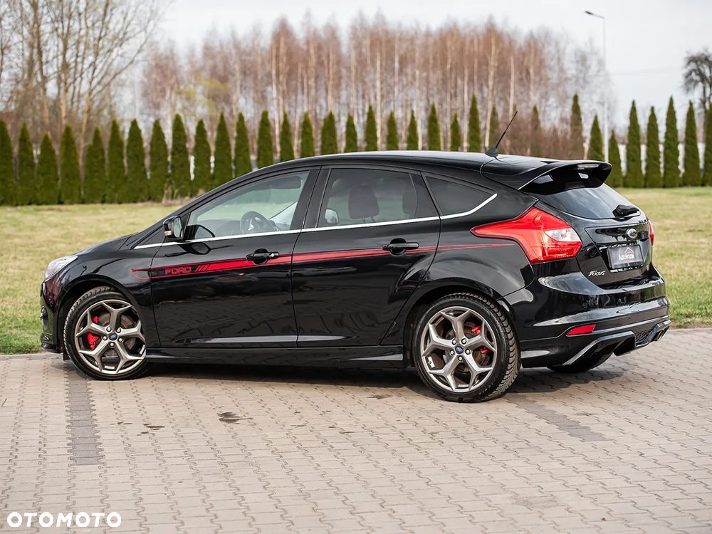Ford Focus 1.6 EcoBoost Trend Sport - 12