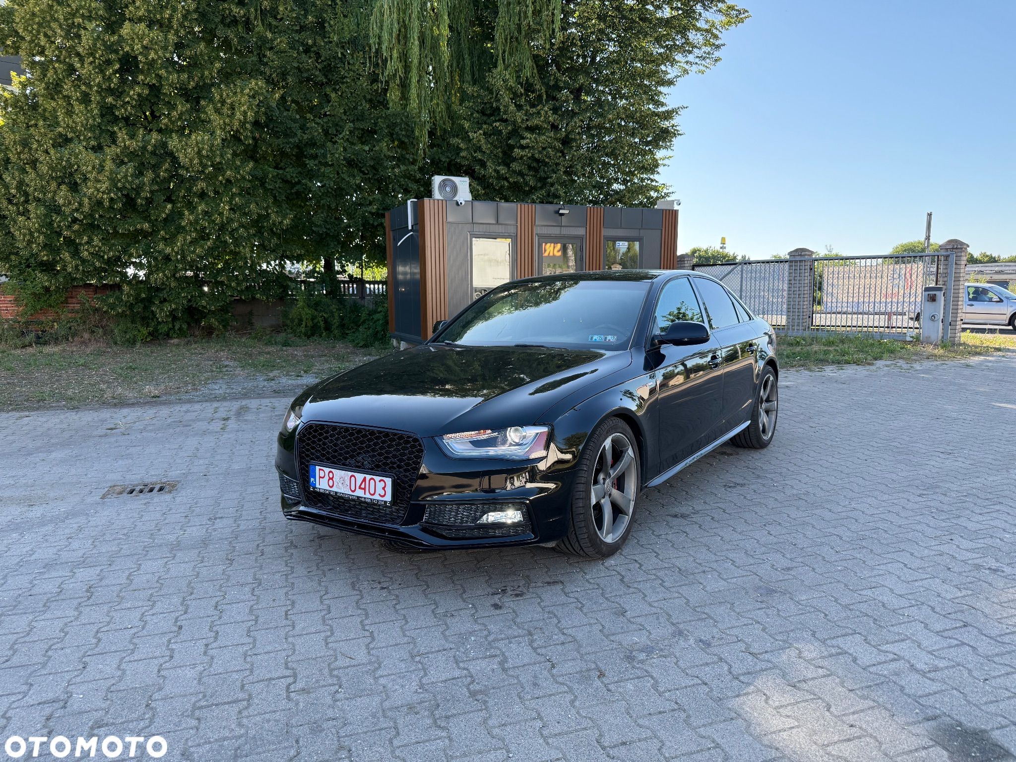 Audi A4 Avant 45 TFSI quattro S tronic S line - 1