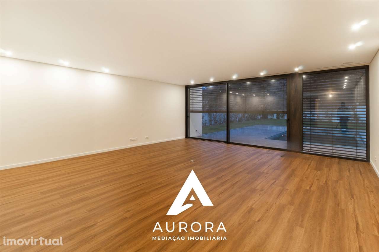 Moradia T4 Venda em Rio Meão,Santa Maria da Feira - Grande imagem: 5/28