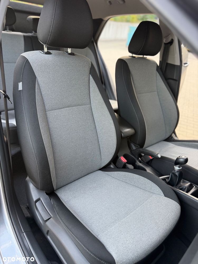 Hyundai i20 blue 1.2 YES!+ - 15