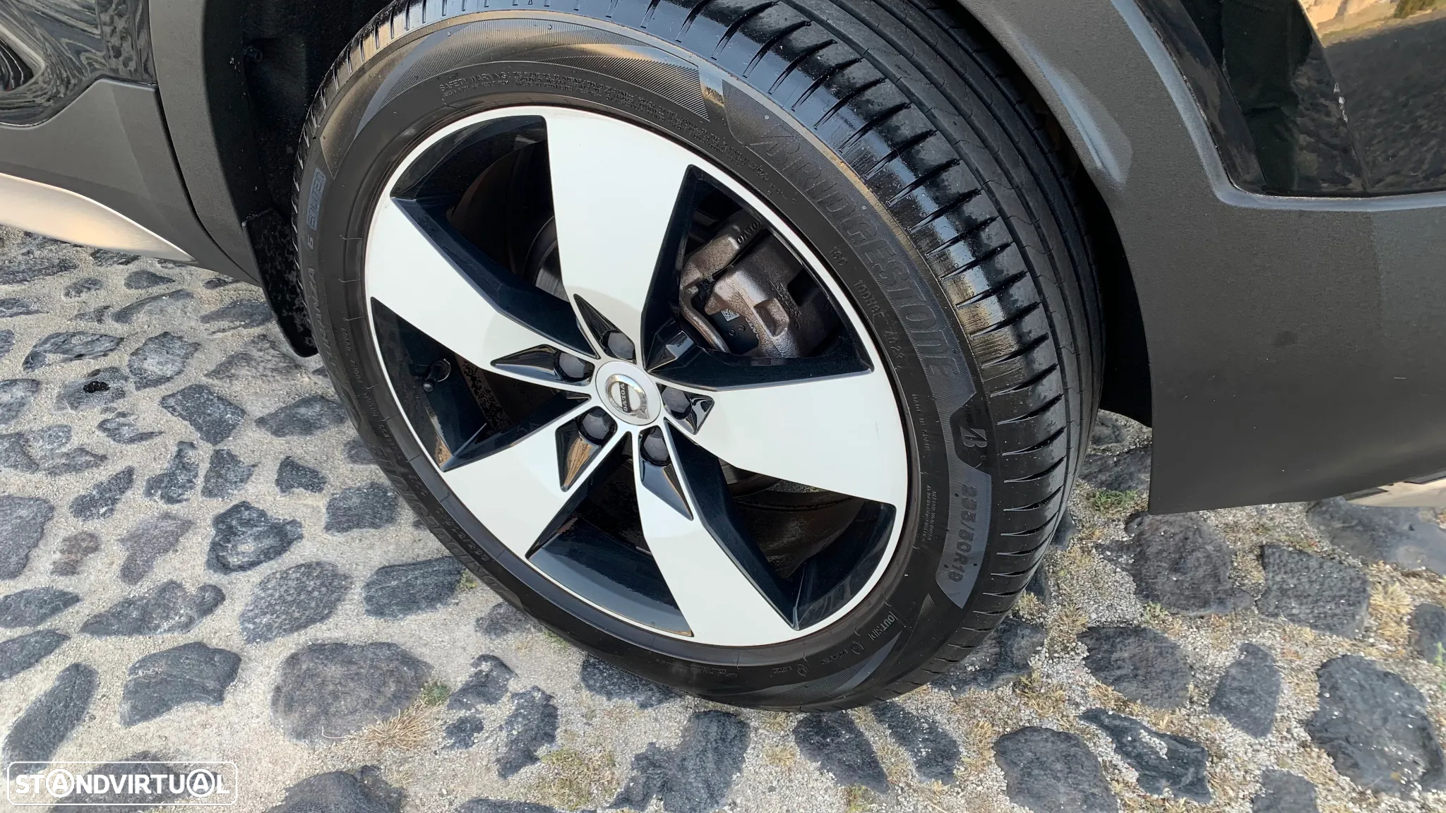 Volvo XC 40 2.0 D3 Momentum Plus Geartronic - 18