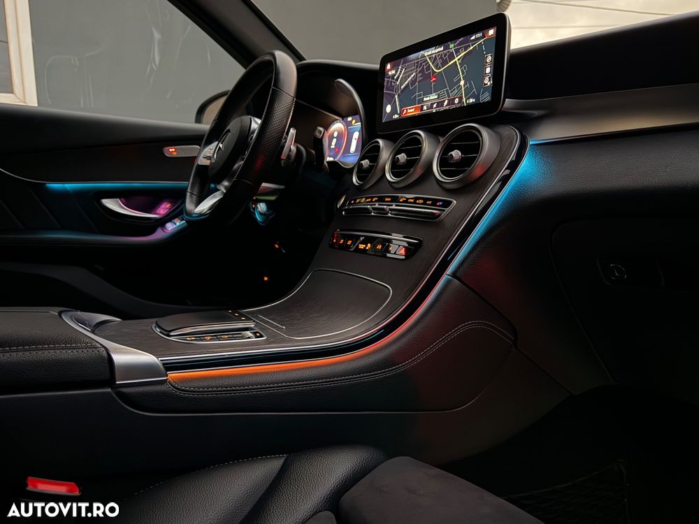 Mercedes-Benz GLC 220 d 4Matic 9G-TRONIC AMG Line - 20