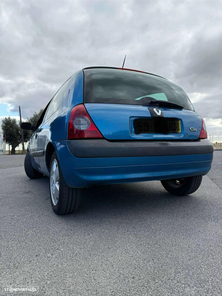 Renault Clio 1.5 dCi Privilège - 12