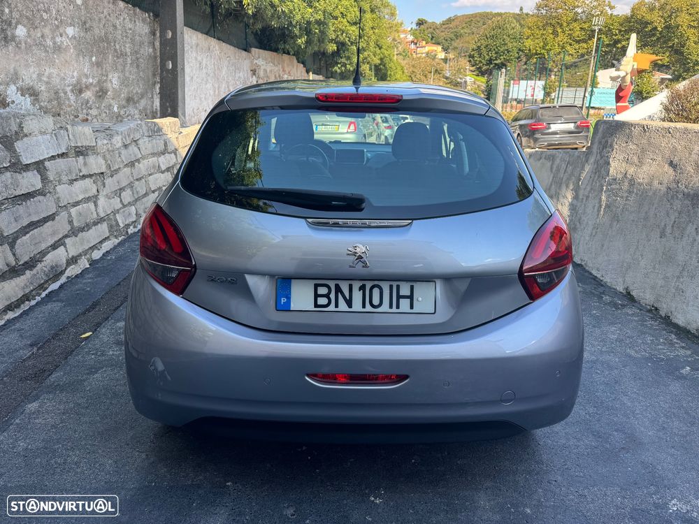 Peugeot 208 1.2 PureTech Active - 5