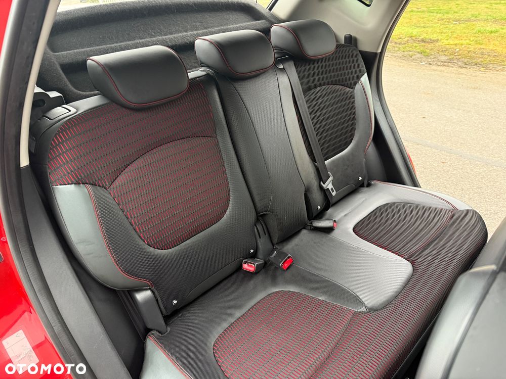 Renault Captur 0.9 Energy TCe Helly Hansen - 17