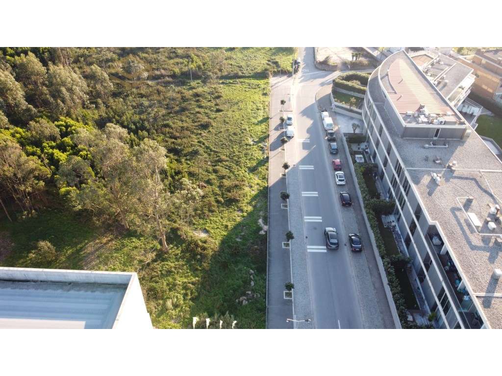 Invista em terreno junto à praia Lavra, Matosinhos - Grande imagem: 3/10