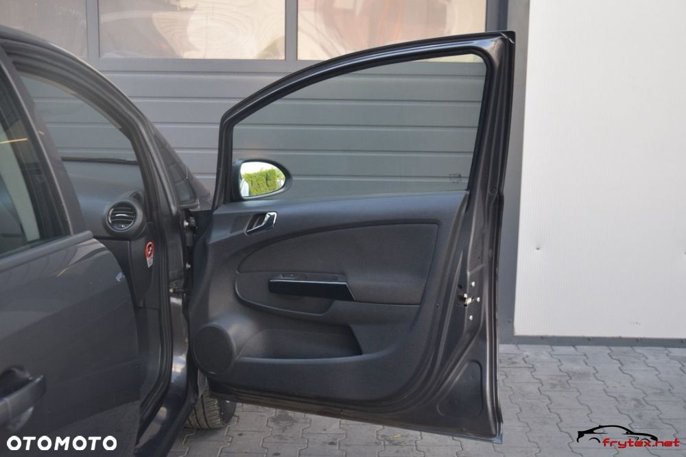 Opel Corsa - 21