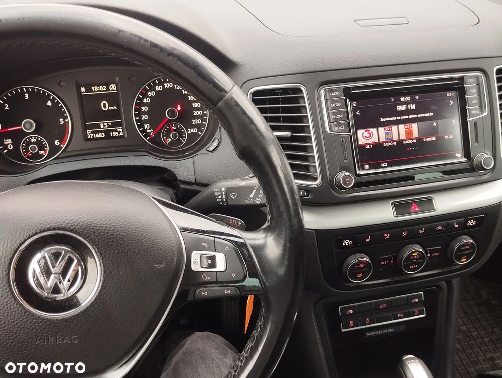 Volkswagen Sharan 2.0 TDI DSG (BlueMotion Technology) Trendline - 14