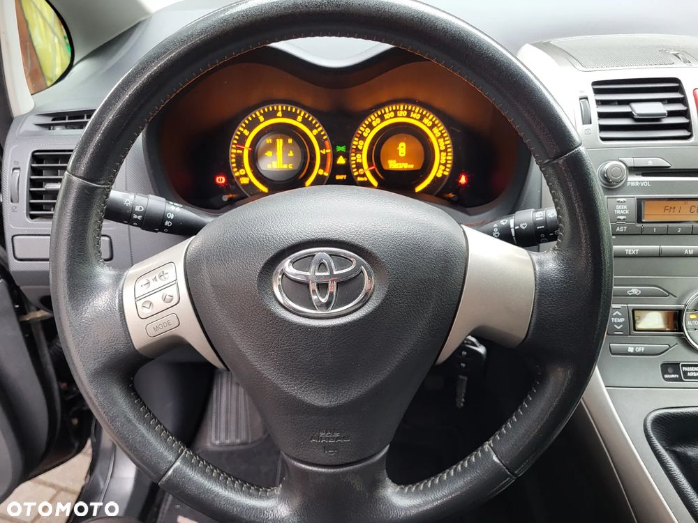 Toyota Auris 1.6 Edition - 19