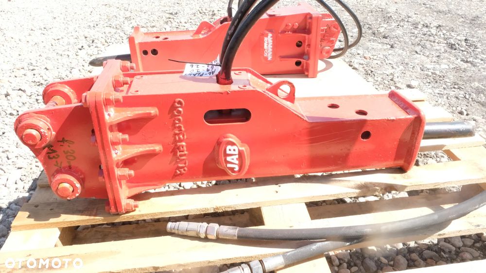 Młot hydrauliczny wyburzeniowy 120kg do minikoparki JAB  30mm trzpień - 6
