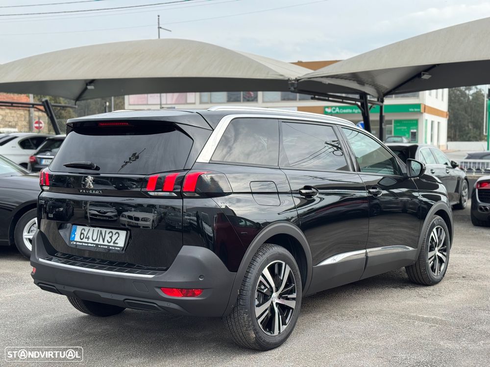 Peugeot 5008 - 5
