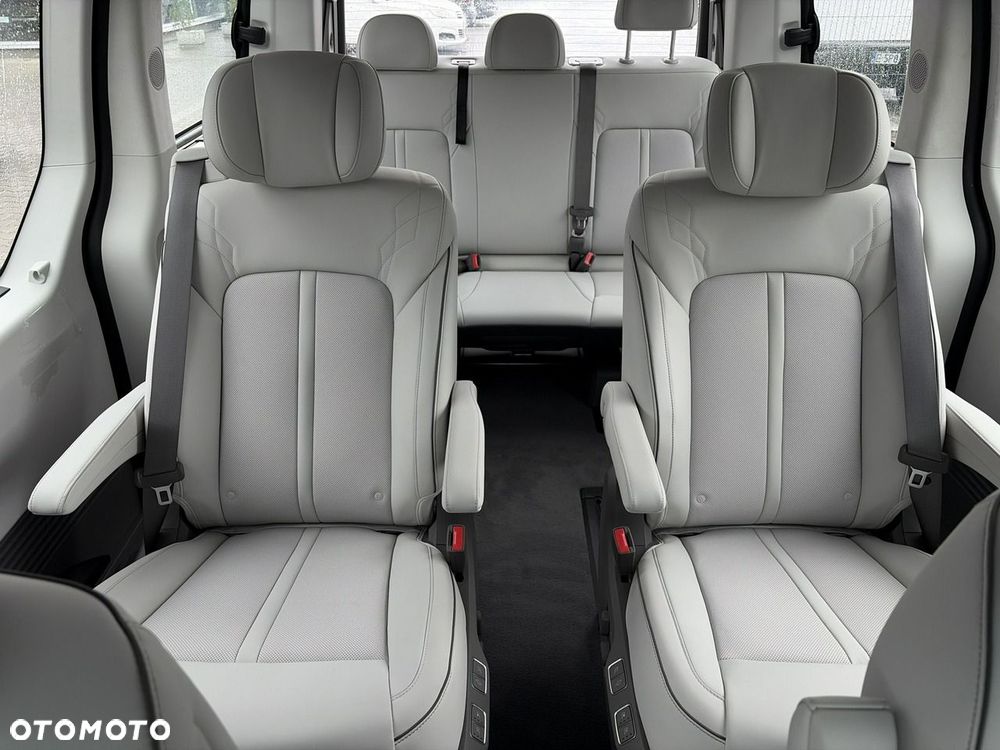Hyundai Staria - 17