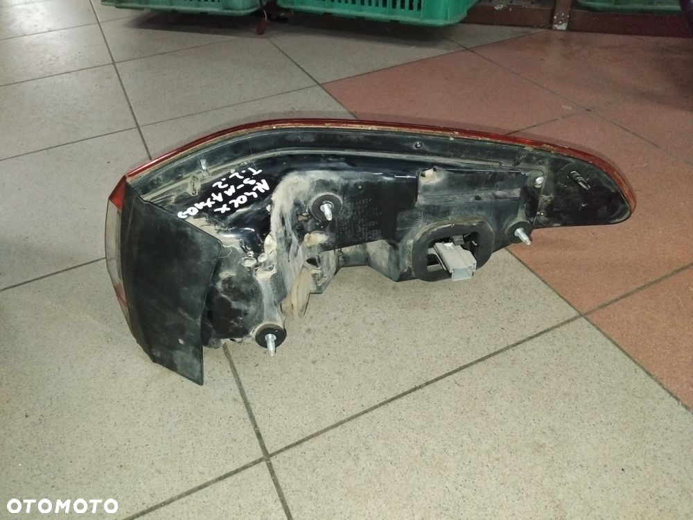 Ford s-max lift 2010- lampa tył lewa zewnętrzna w błotnik led neon - 4