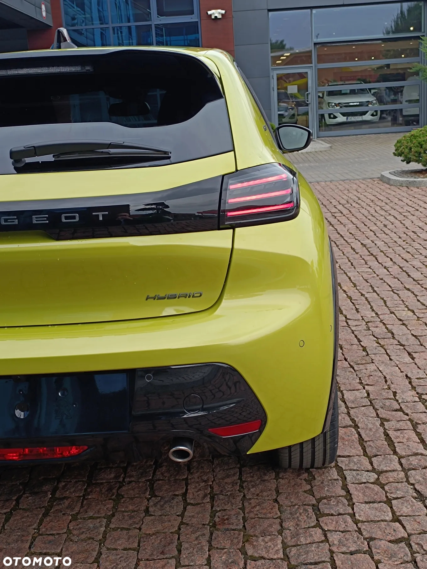 Peugeot 208 1.2 mHEV GT - 8
