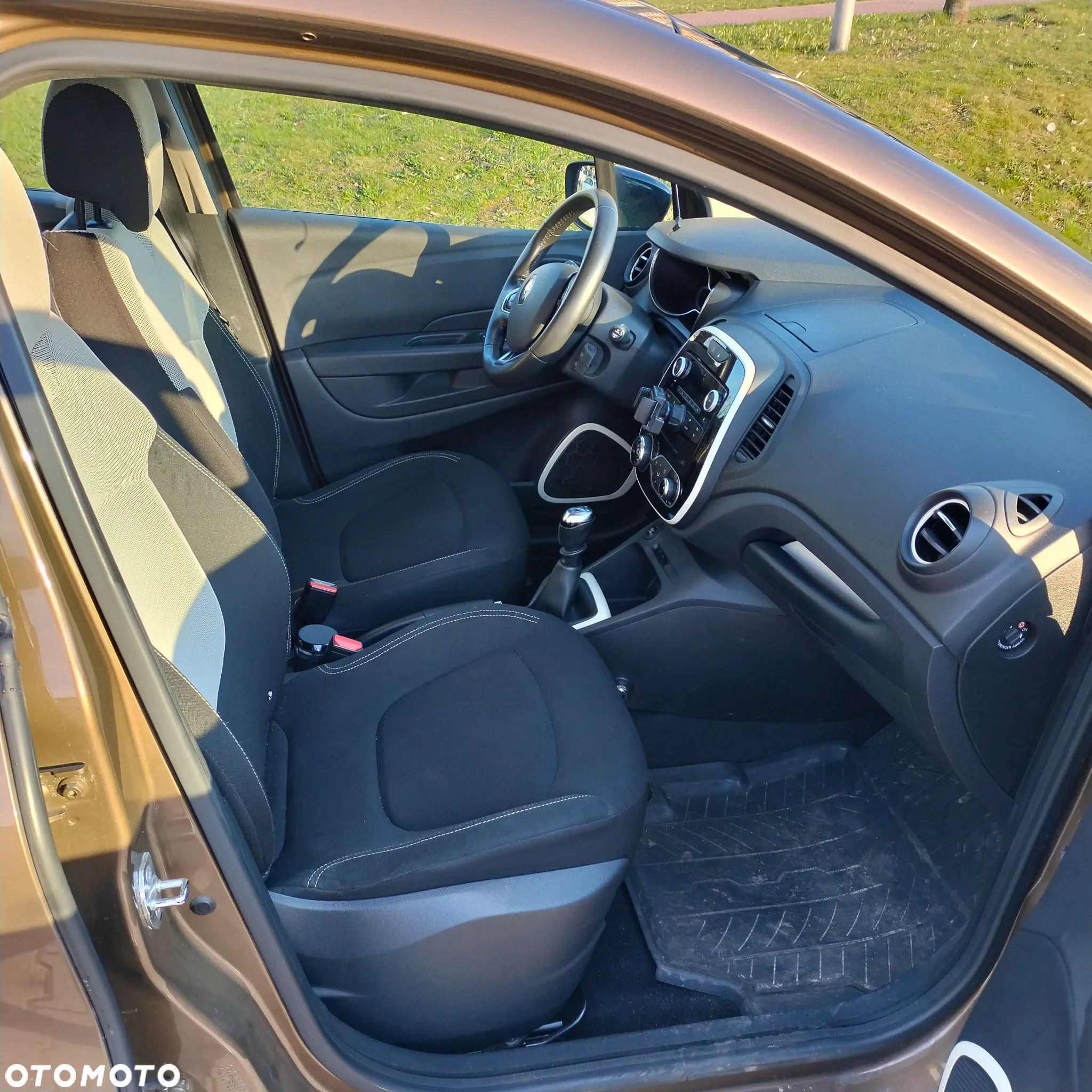 Renault Captur 1.2 Energy TCe Initiale Paris - 9