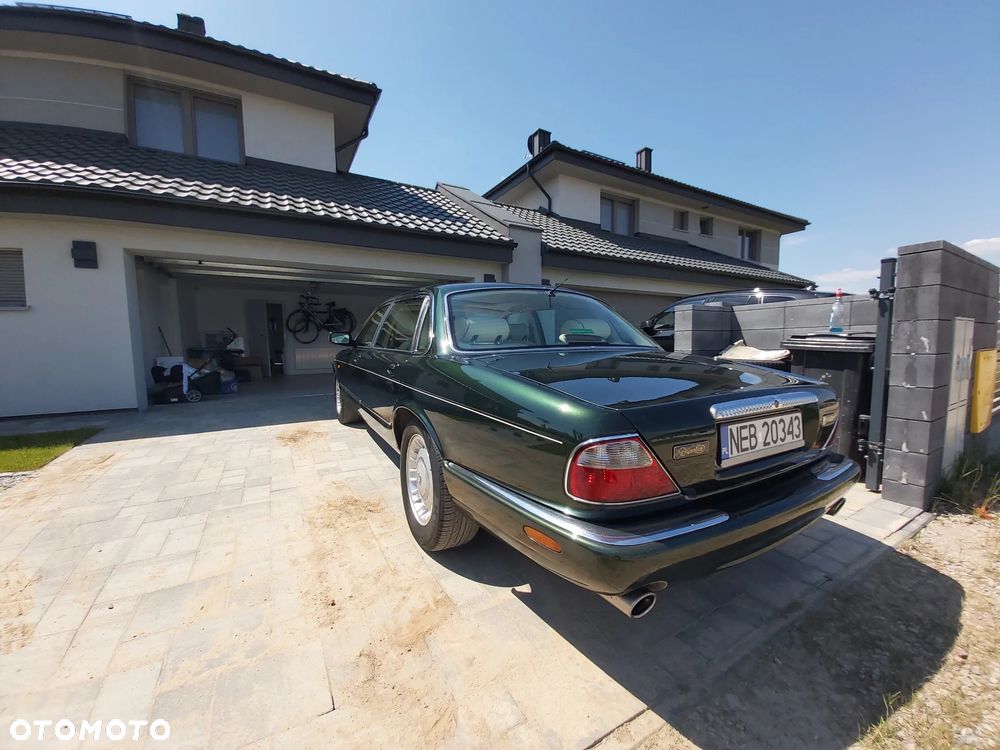 Jaguar Daimler S8 - 26