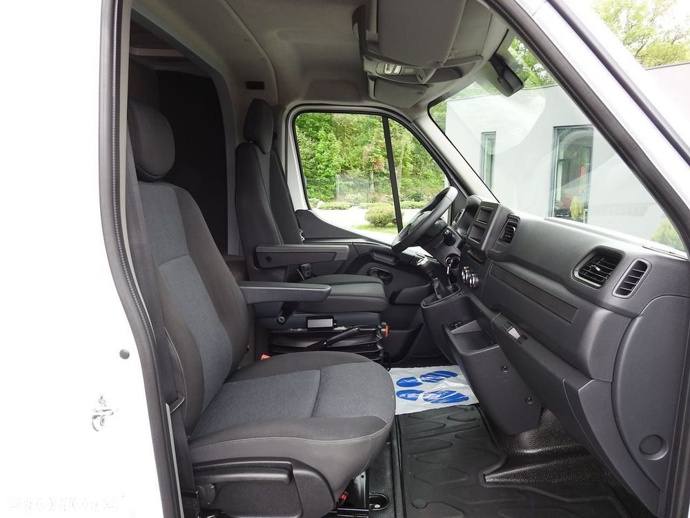 Renault MASTER PLANDEKA 10 PALET WEBASTO TEMPOMAT LEDY KLIMATYZACJA  165KM - 36