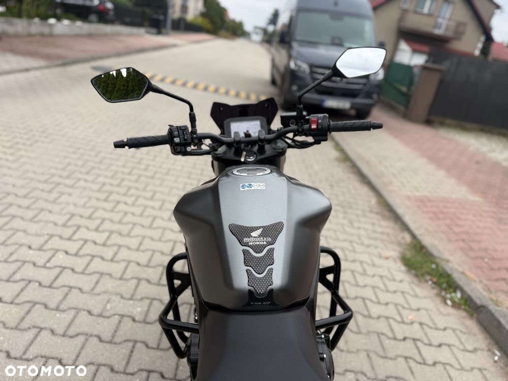 Honda CB - 18