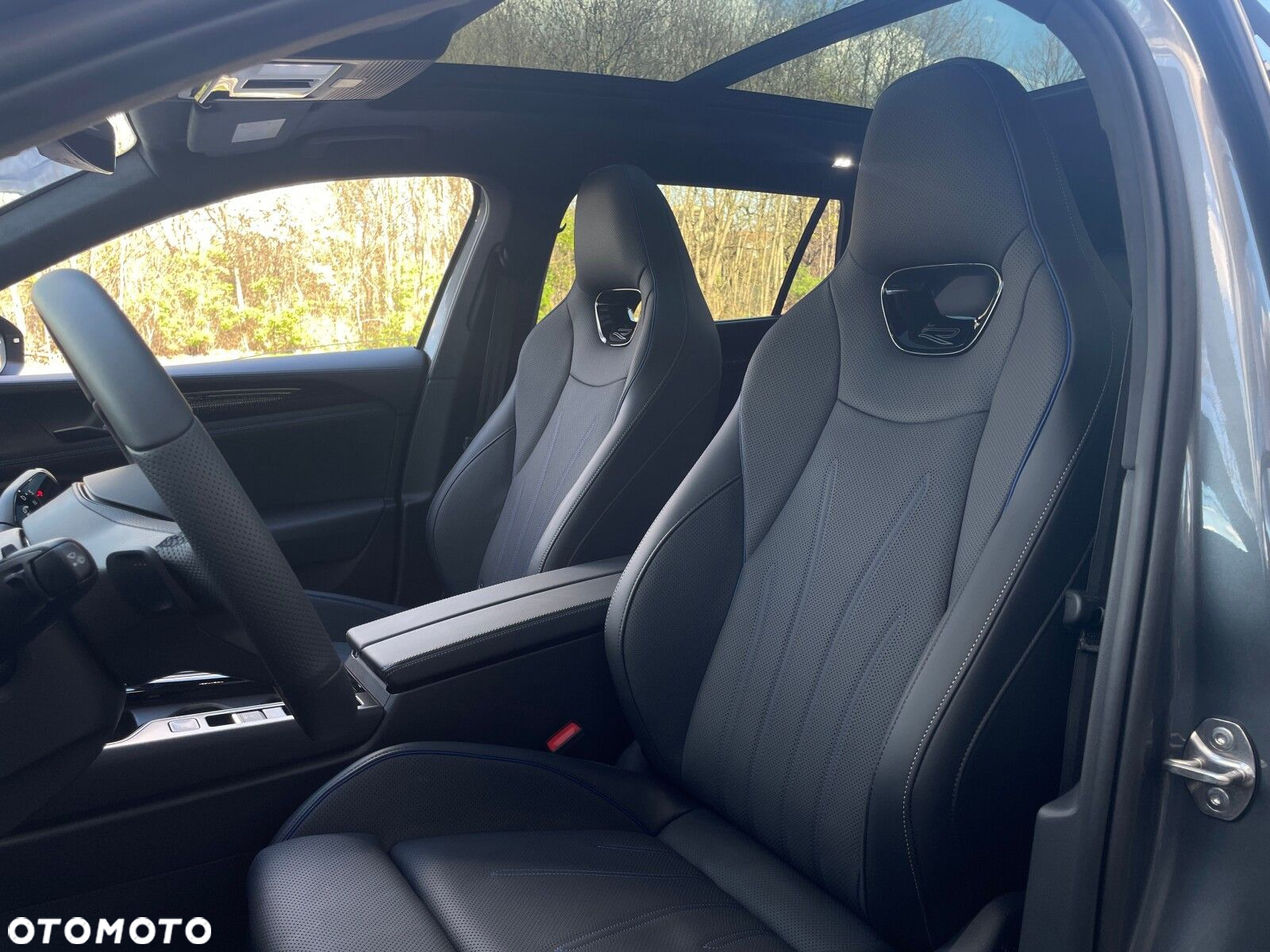 Volkswagen Passat - 13