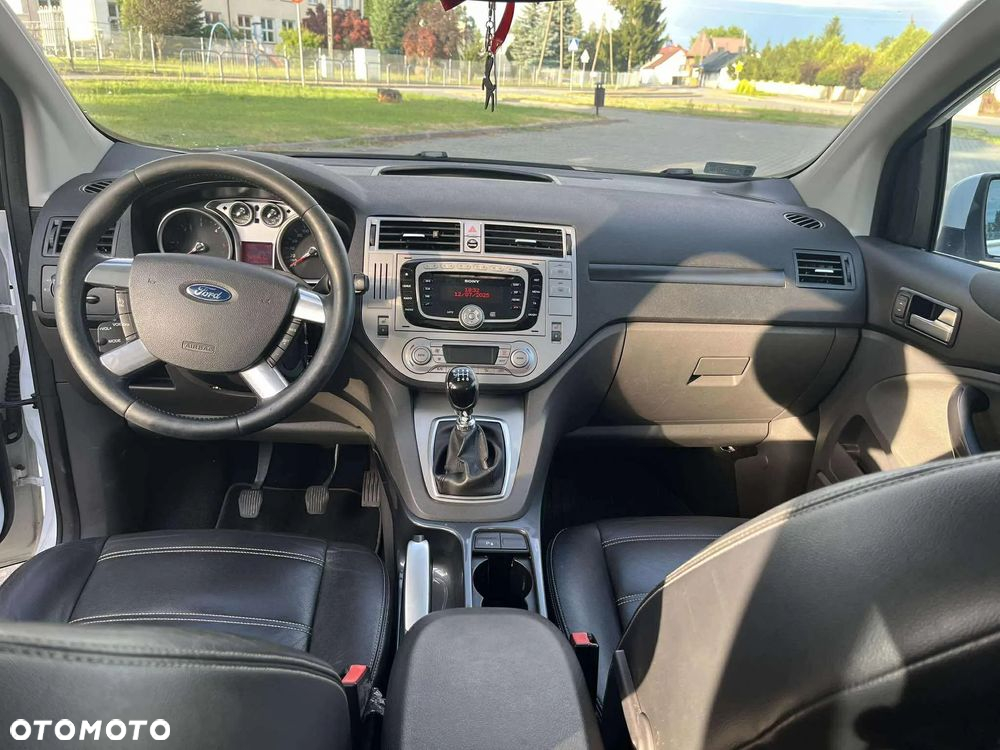 Ford Kuga 2.0 TDCi Titanium - 6