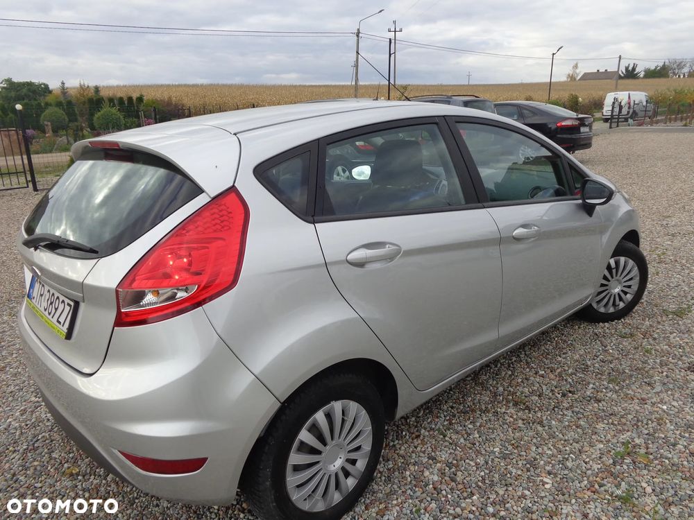 Ford Fiesta - 11