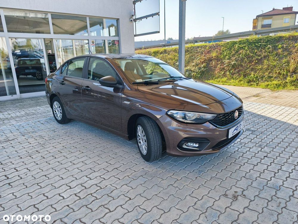 Fiat Tipo 1.4 16V Easy EU6d - 9