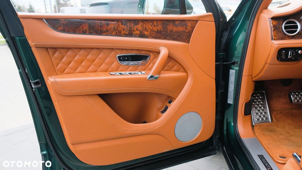 Bentley Bentayga - 7