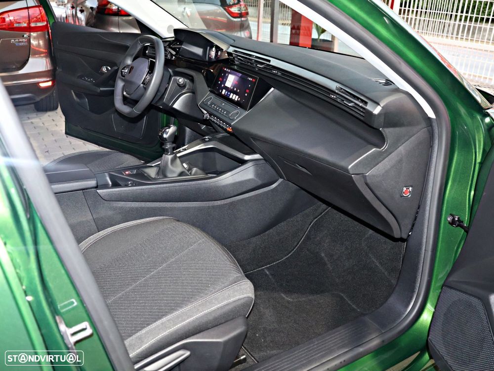 Peugeot 308 1.2 PureTech Active Pack - 18