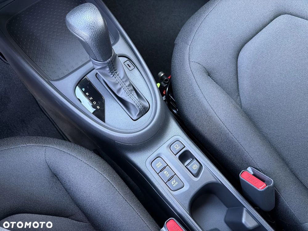 Toyota Aygo X Hybrid 1.5 Comfort e-CVT - 21