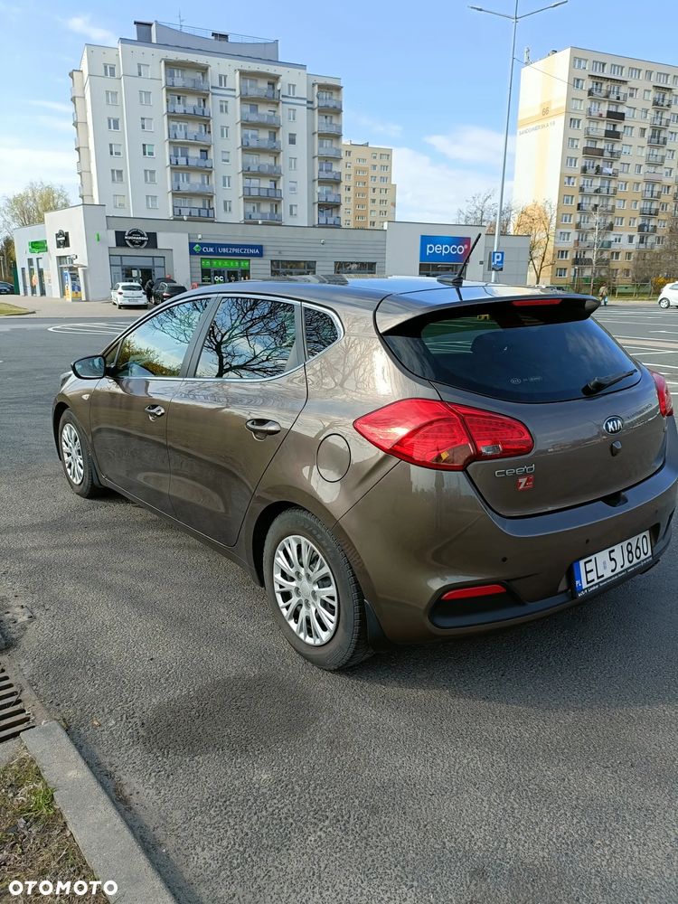 Kia Ceed 1.6 GDI L Business Line - 4