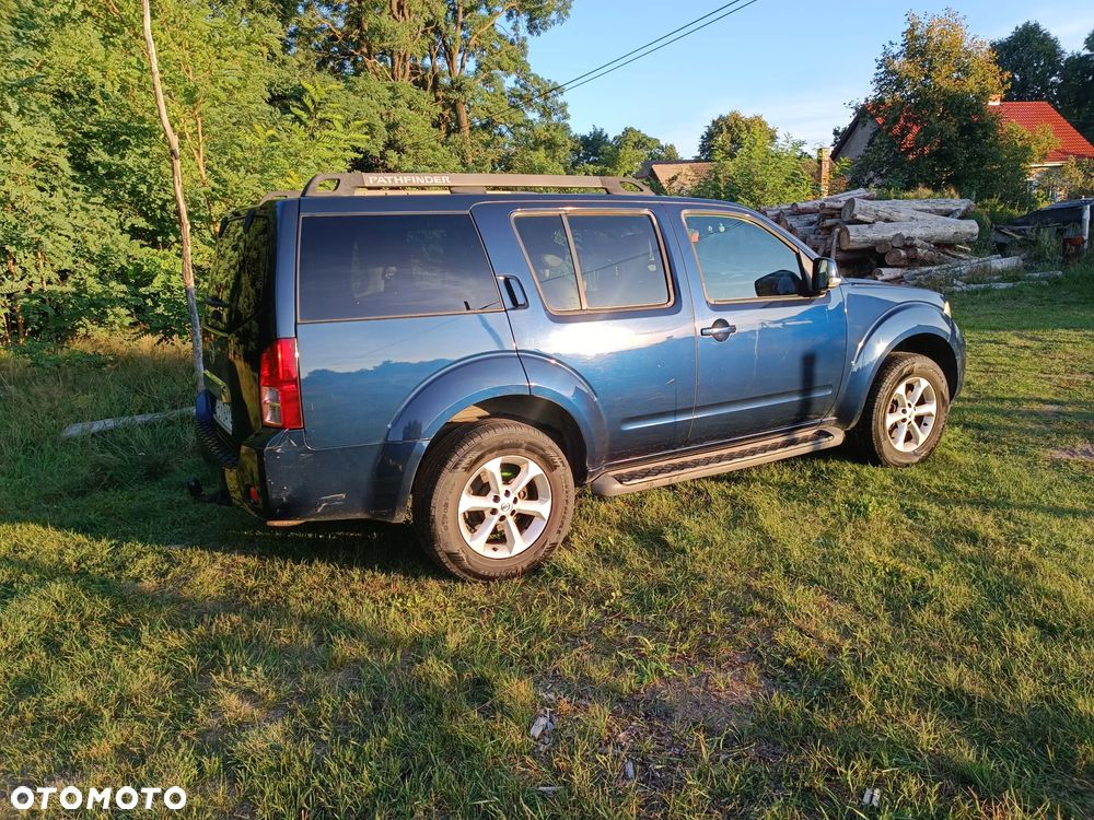 Nissan Pathfinder 2.5 D Platinum - 4