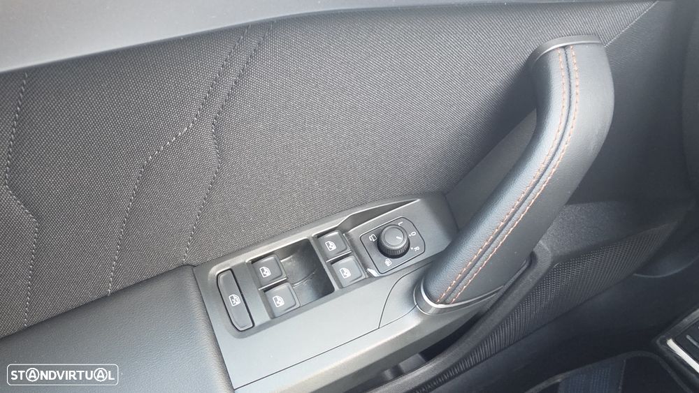 Cupra Formentor 1.5 e-Hybrid DSG - 37
