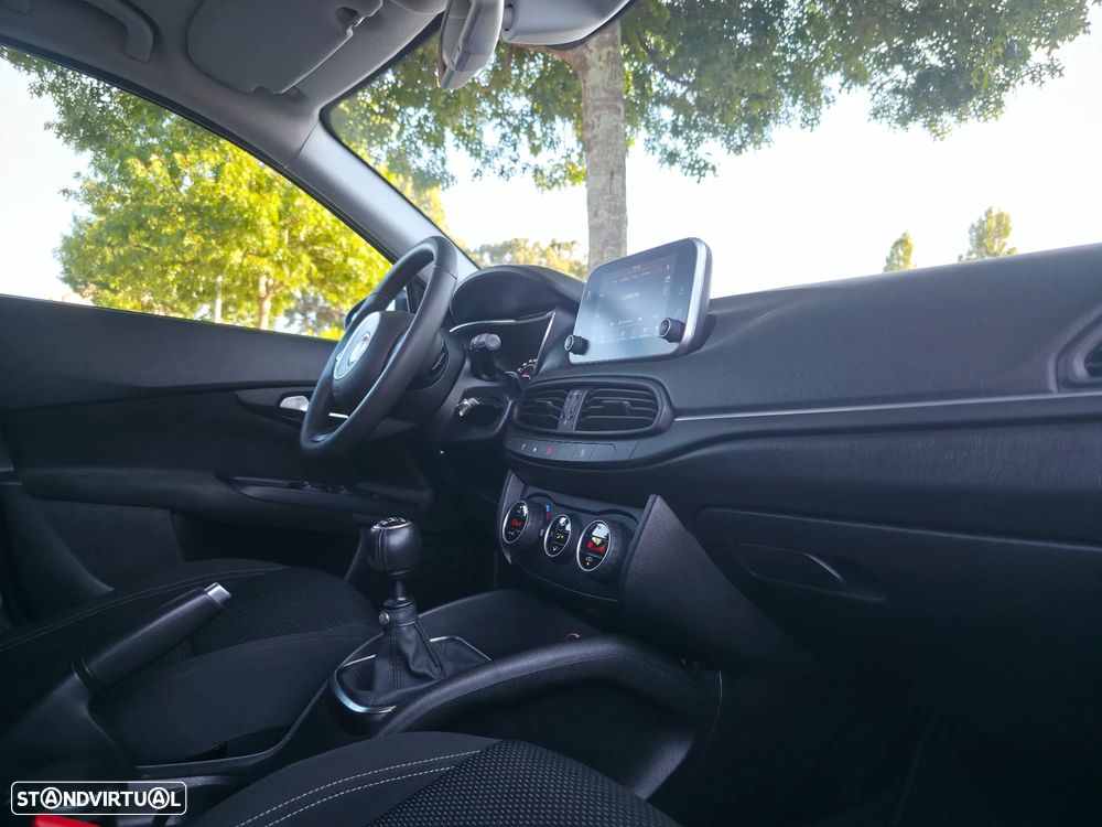 Fiat Tipo Station Wagon 1.6 M-Jet Lounge J17 - 15