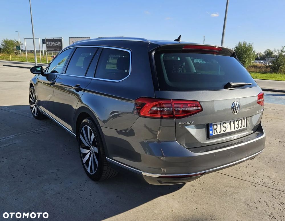 Volkswagen Passat 2.0 TDI BMT Highline - 13