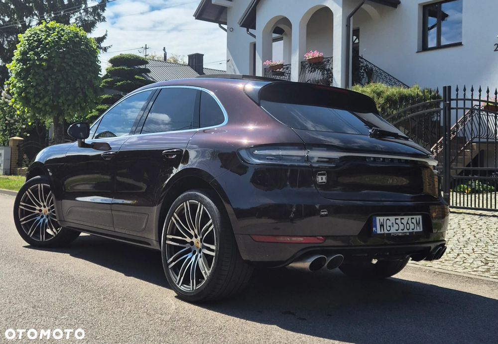 Porsche Macan Turbo PDK - 34