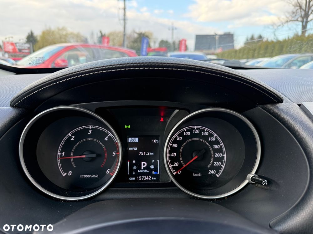 Mitsubishi Outlander 2.2 DI-D 4WD TC-SST Motion - 14