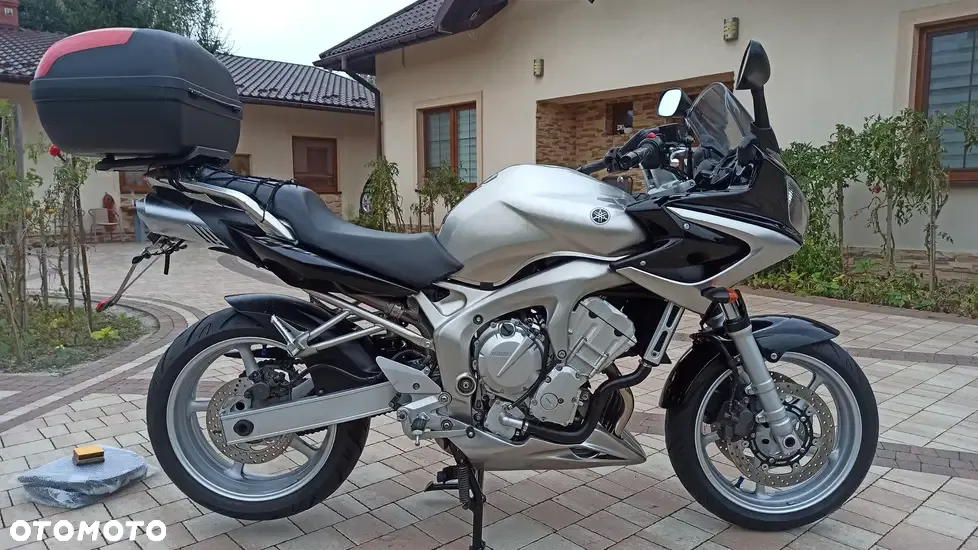 Yamaha FZ6 - 2
