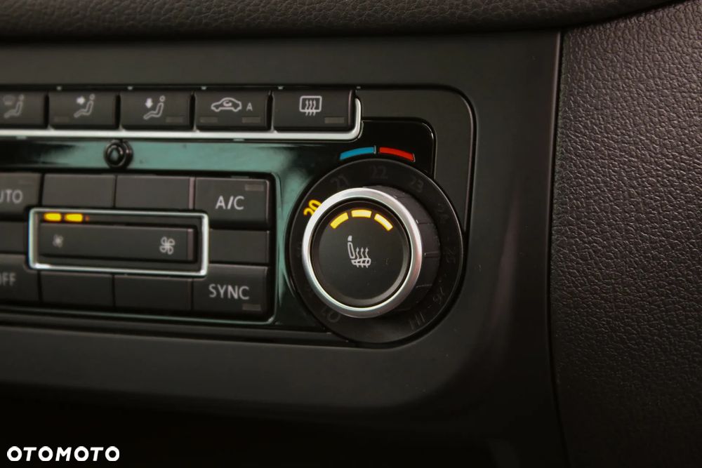 Volkswagen Tiguan - 35